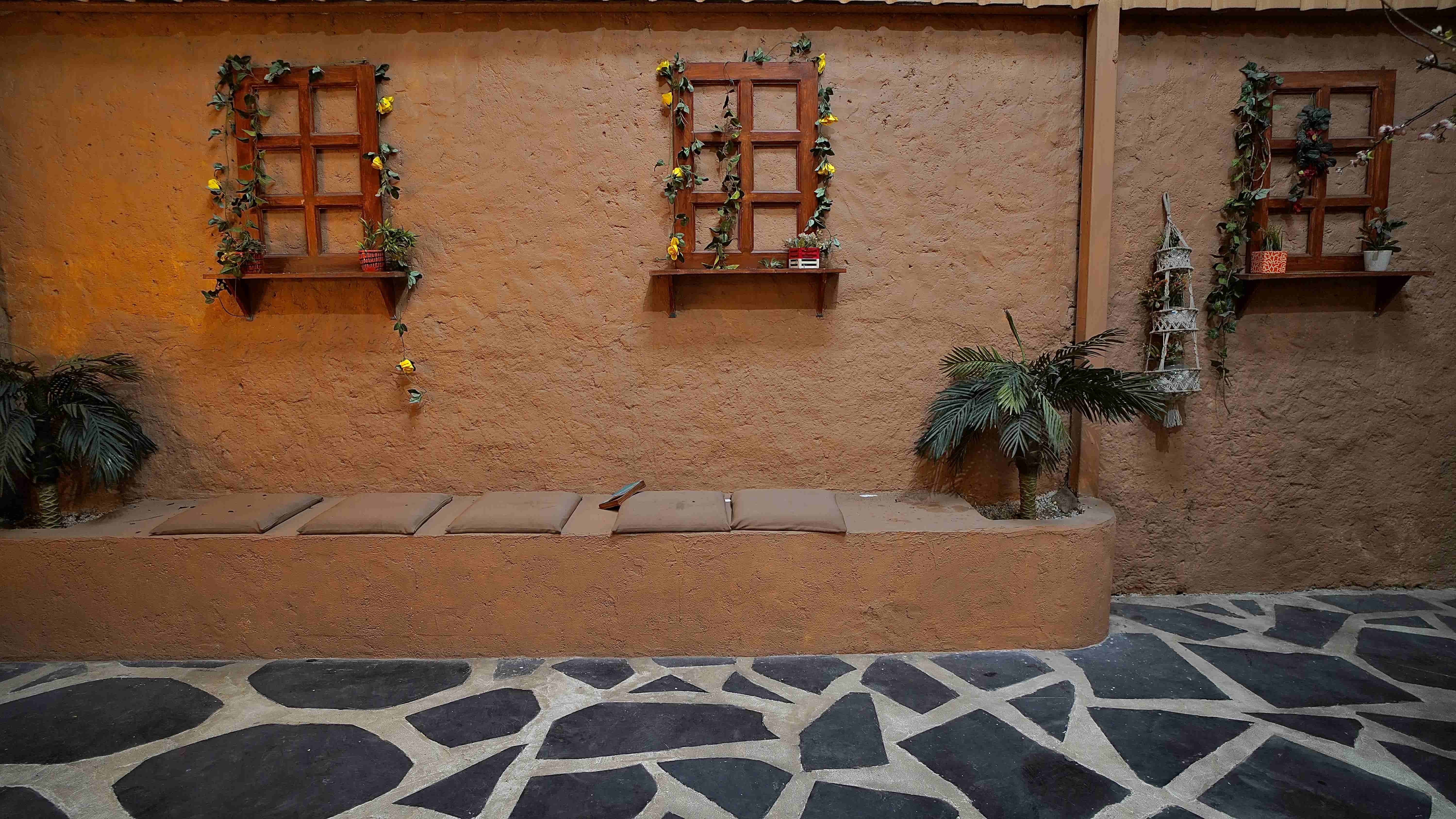 St Martin Café(2) – pre wedding location in delhi